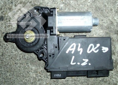 Motor stahování okna vlevo vzadu Seat Exeo, 8E0959801A
