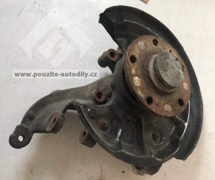 Těhlice 5Q0505435F s nábojem kola 8V0598611 zadní levá Seat