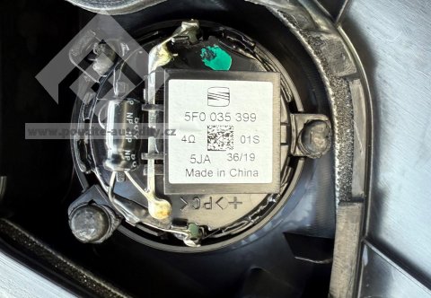 Tapecír levých zadních dveří 5F9867211D Seat Leon ST 5F 13-20
