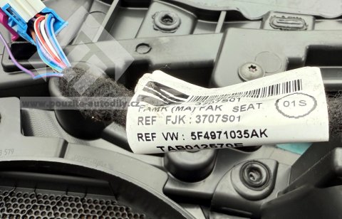 Tapecír levých předních dveří 5F4867011N Seat Leon ST 5F 13-20