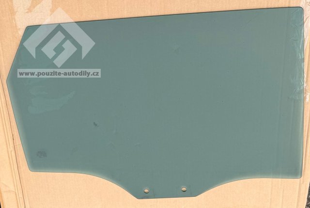 Sklo dveří pravé zadní 5F9845026A Seat Leon ST 5F 13-20